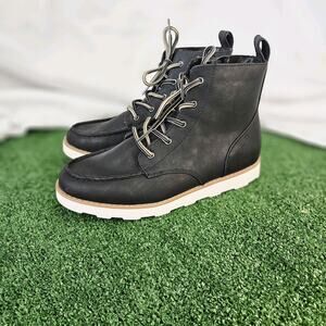 Boys Greyson Boots Black - Cat & Jack Size 6 New No Box